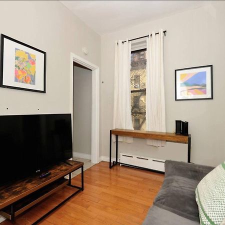 Urban Sunshine Cozy 1-Bedroom In Nycs Heart ニューヨーク エクステリア 写真