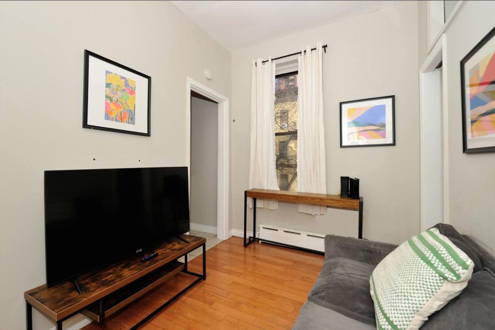 Urban Sunshine Cozy 1-Bedroom In Nycs Heart ニューヨーク エクステリア 写真